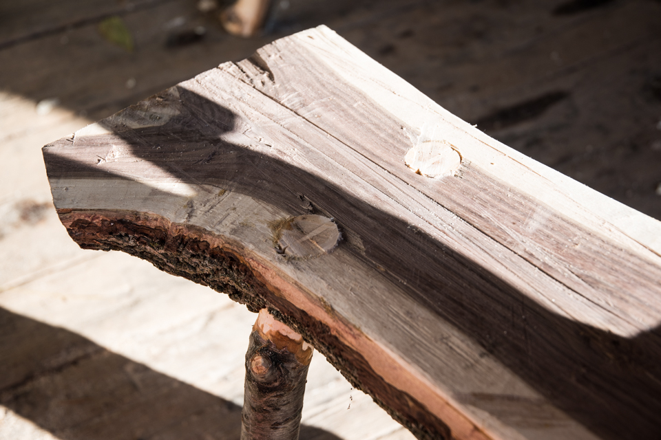 Image of finished bench with foxtail joints.