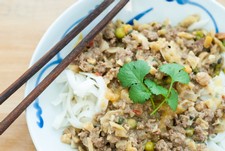 Curried Ground Beef with Rice Noodles